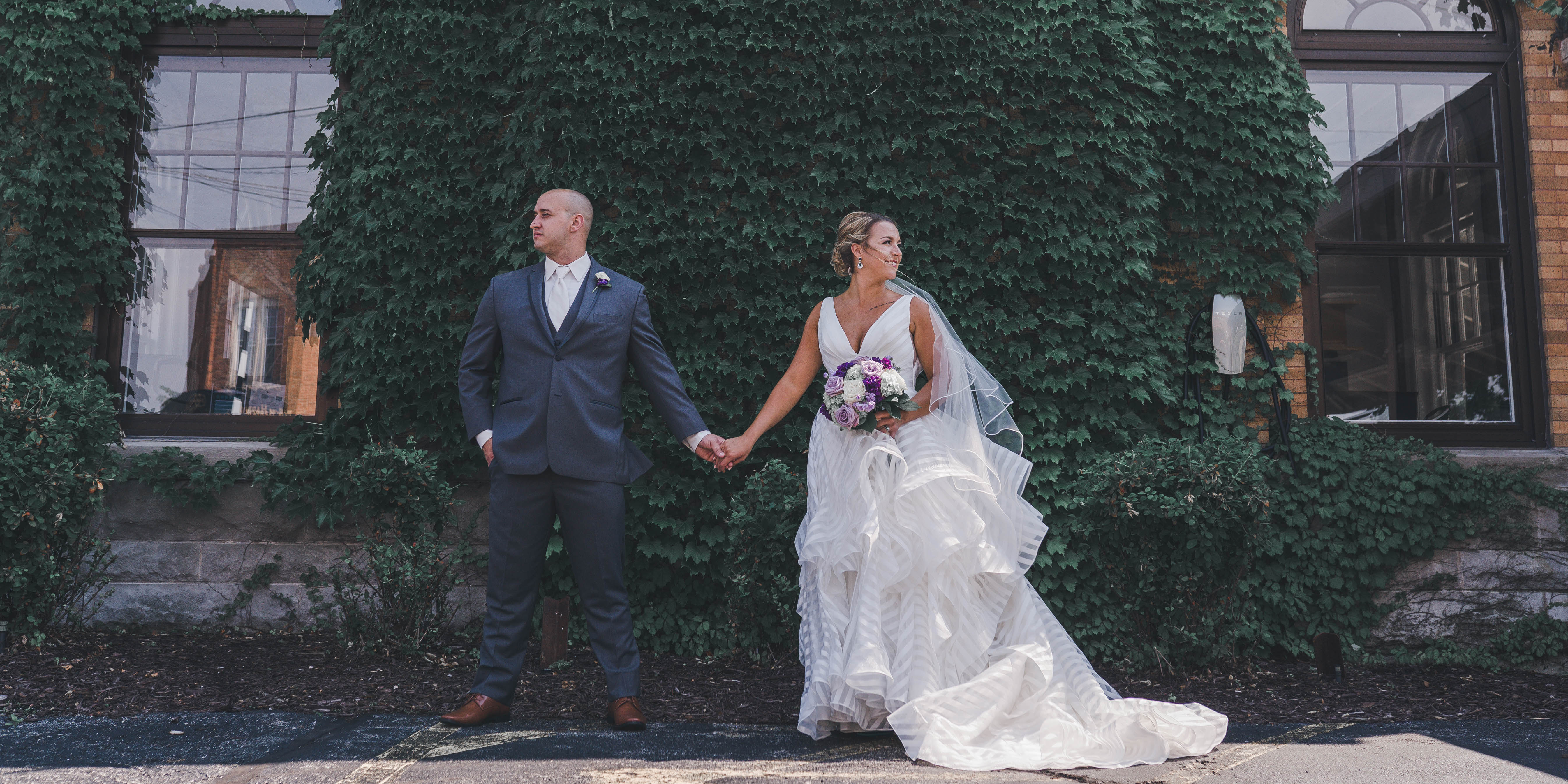 ivy wall wedding photo
