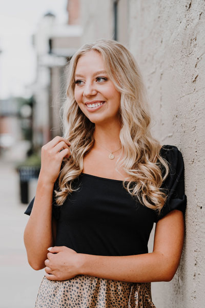 laughing senior pictures